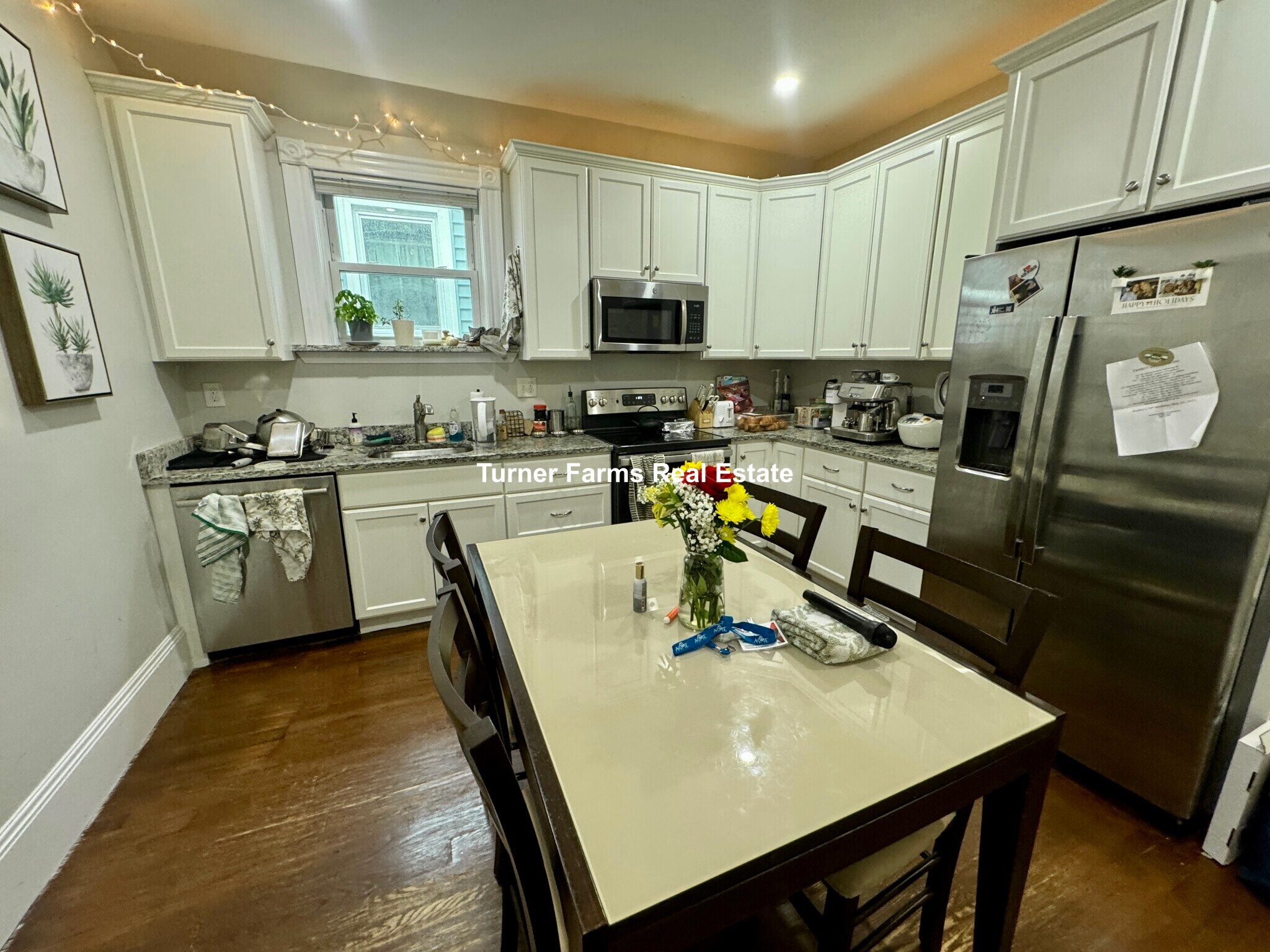 Building Photo - 724 Parker St