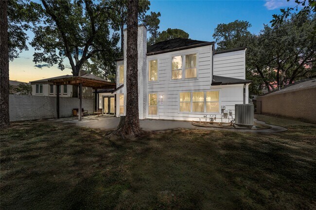 Building Photo - 15731 Steamboat Ln