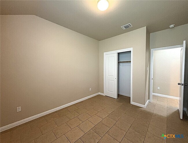 Building Photo - 3807 Flatrock Mountain Dr