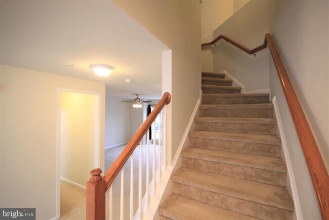 Building Photo - 609 Ellison Dr