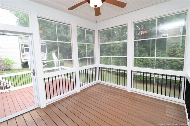 Building Photo - 1585 Tice Hurst Ln