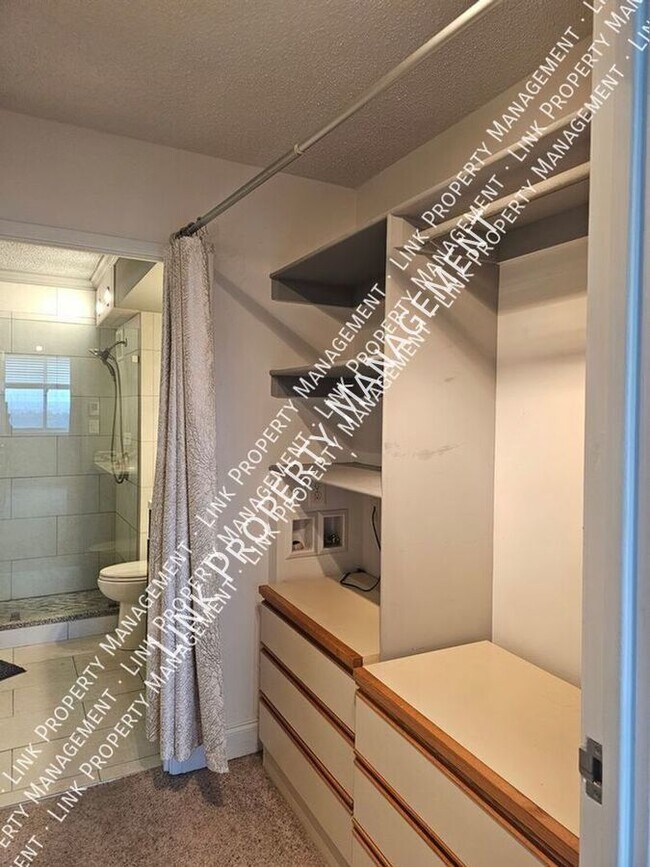 Building Photo - 1131 Stringers Ridge Rd