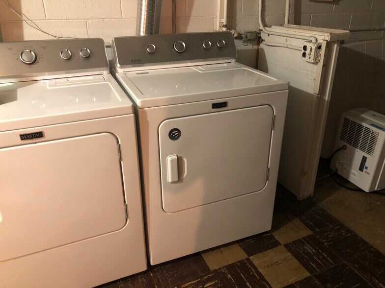 Basement Laundry - 3541 S Chase Ave
