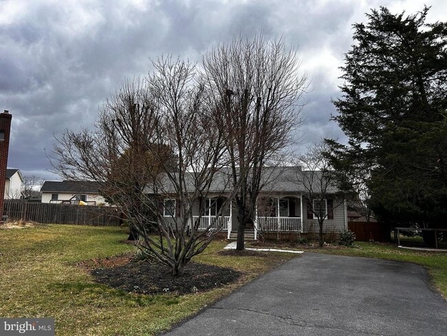 Primary Photo - 123 Meadowbrooke Pl