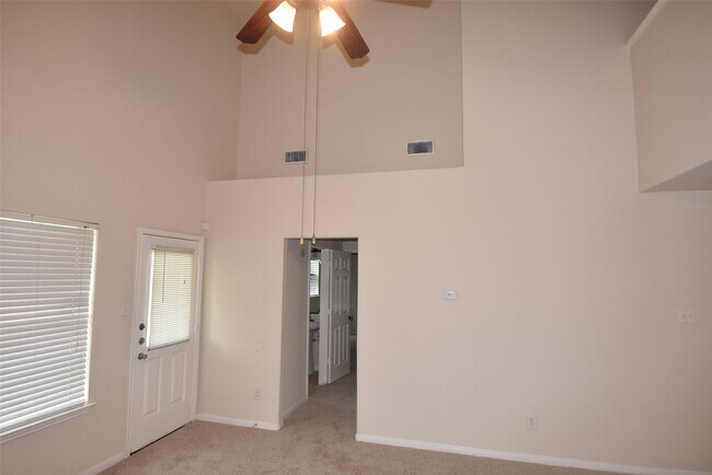 Building Photo - 1035 Junction Ct