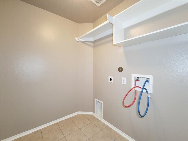 Building Photo - 2731 Trinity Glen Ln