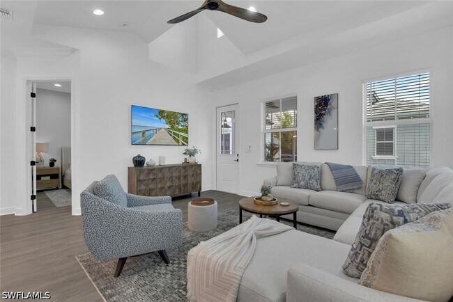 Building Photo - 7242 Saona CT