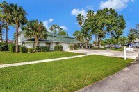 Building Photo - 1135 Staghorn St