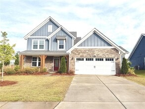 Building Photo - 607 Michigan Cir