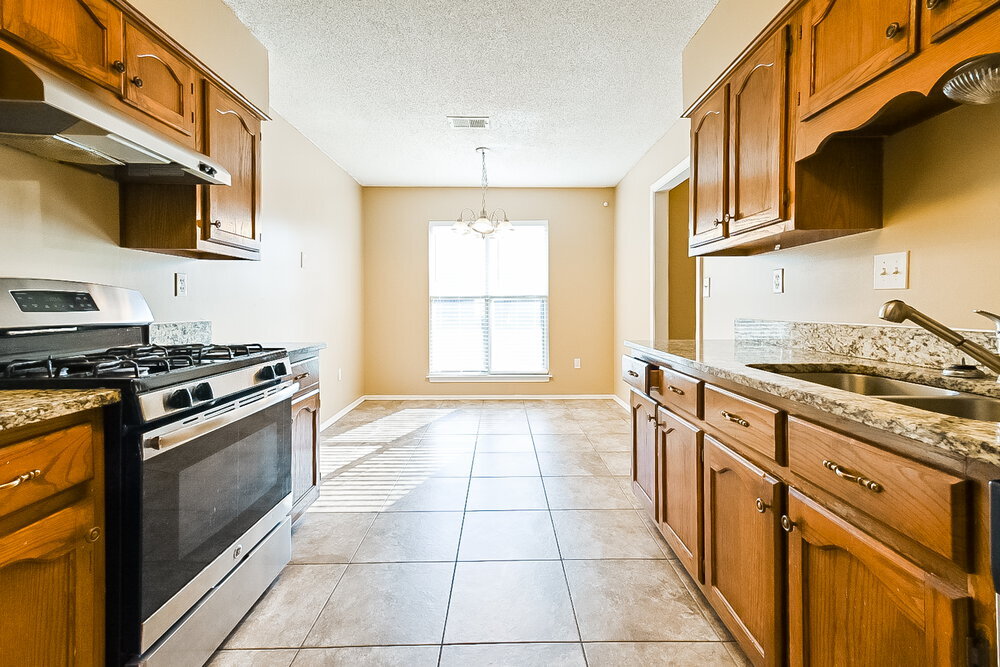 Building Photo - 9150 Belmont Dr