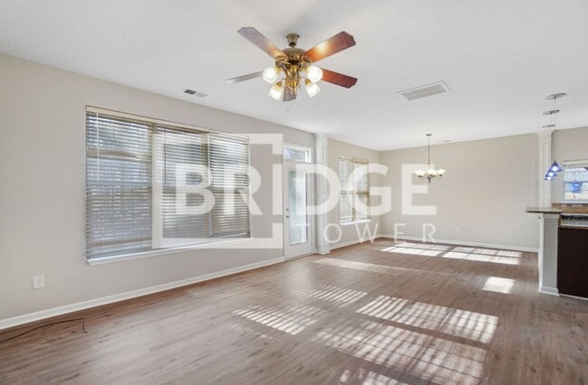 Building Photo - 104 Hampshire Dr