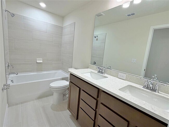 Building Photo - 16234 Merry Aly