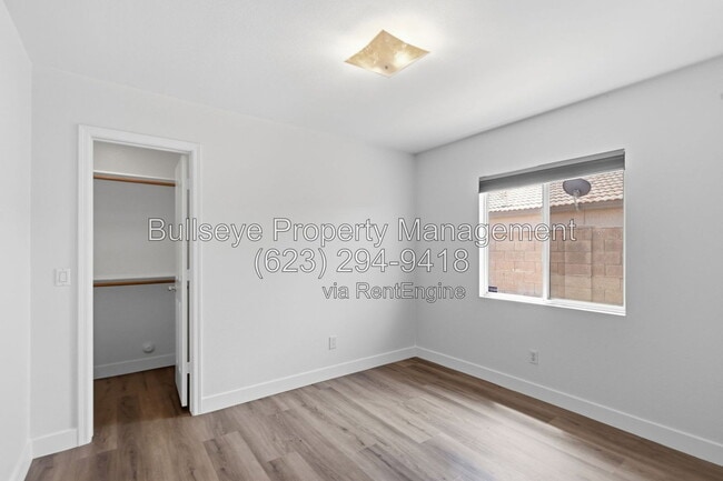 Building Photo - 1449 S St Paul