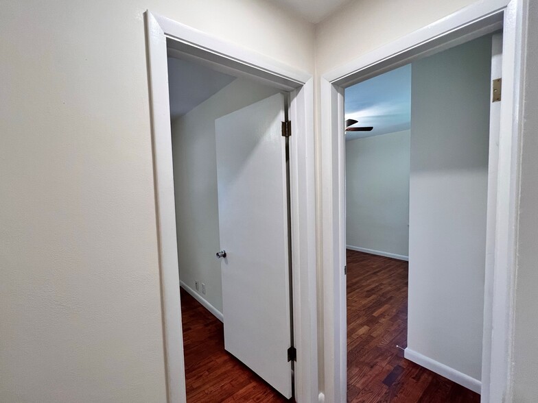 Hallway to bedrooms - 1808 Bellamy Dr