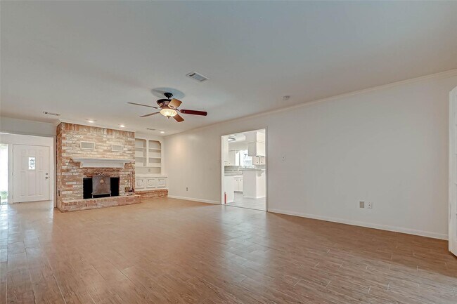 Building Photo - 5507 Enchanted Timbers Dr