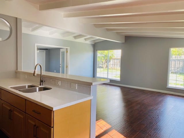 Building Photo - 4738 Central Ave