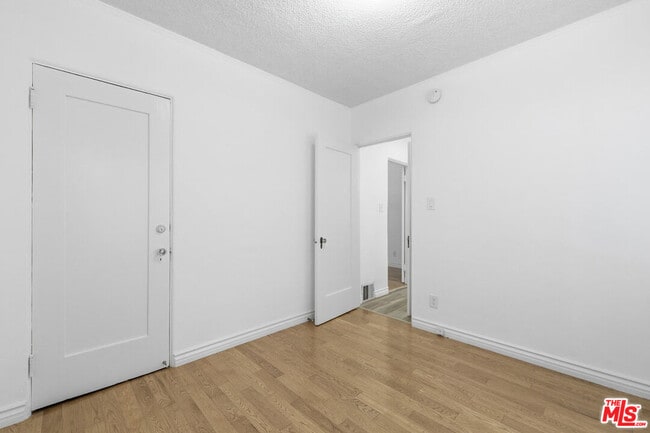 Building Photo - 1141 S Shenandoah St