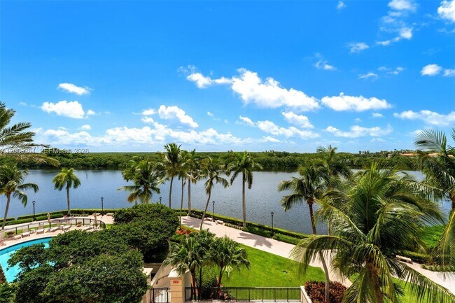 Building Photo - 13627 Deering Bay Dr