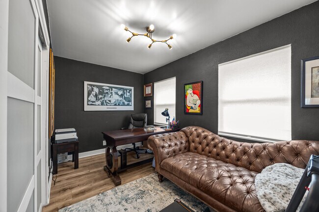 Building Photo - 14248 Paddock Dr