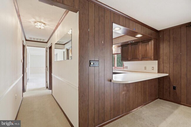 Building Photo - 11475 Pine Hill Dr