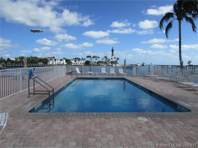 Primary Photo - 2508 Bay Dr