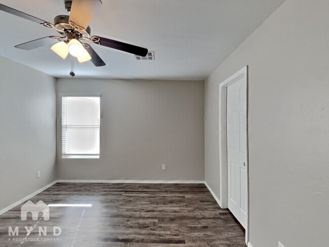 Building Photo - 1114 Flint Way