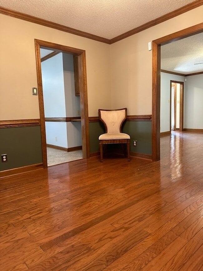 Building Photo - Spacious Home with Bonus Room, Pool & Solar Panels in Goldsboro!