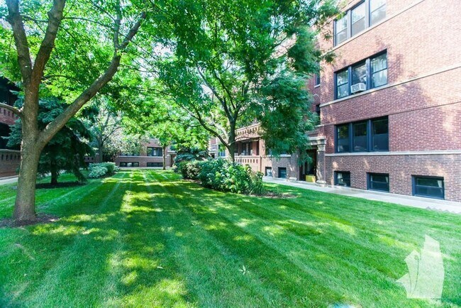 Building Photo - 2520 N Kedzie Blvd