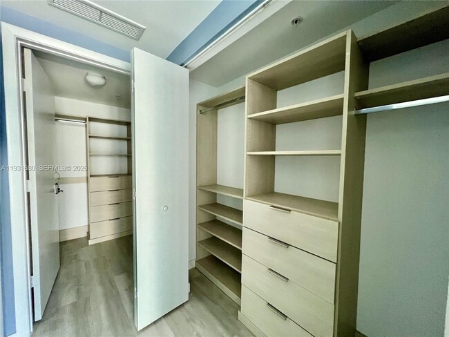 Building Photo - 92 SW 3rd St