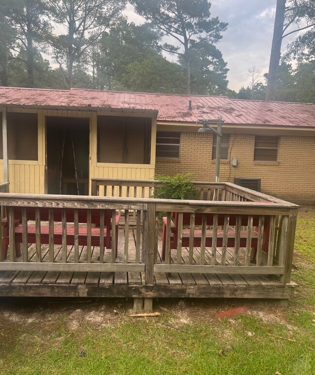 Building Photo - 6205 Spruce St