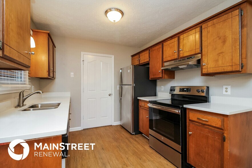 Building Photo - 592 Woodcrest Dr