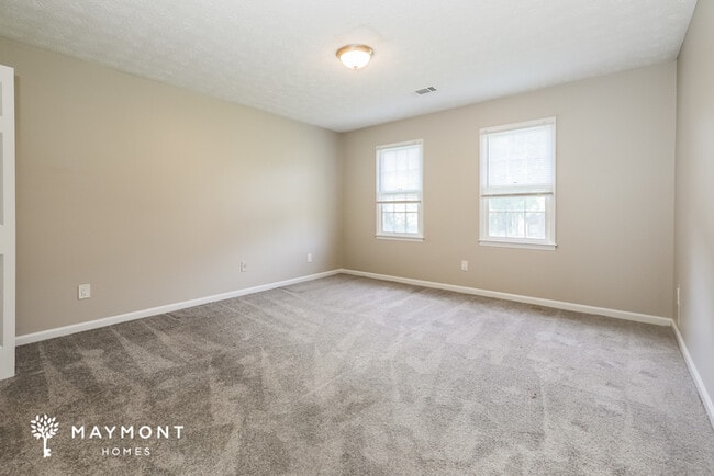 Building Photo - 535 Westbridge Dr
