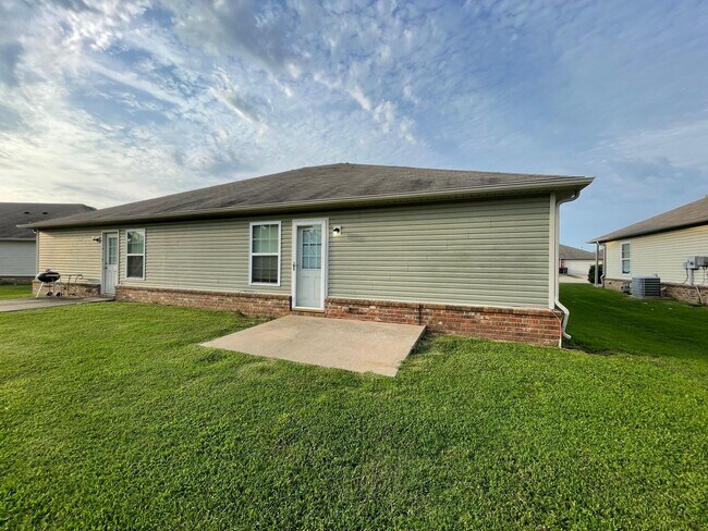 Building Photo - RSI 3518 - 3520H (EM*)