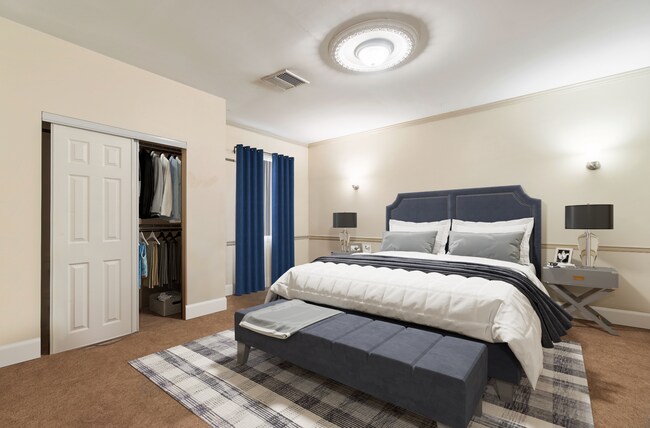 Building Photo - Spacious Duplex in the Heart of South Side...