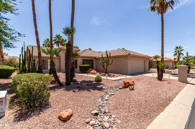Building Photo - 9637 E Sundune Dr