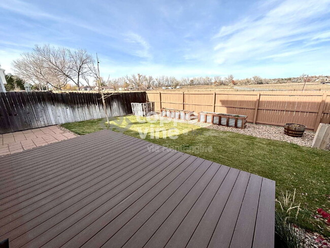 Building Photo - 3285 E 123rd Dr