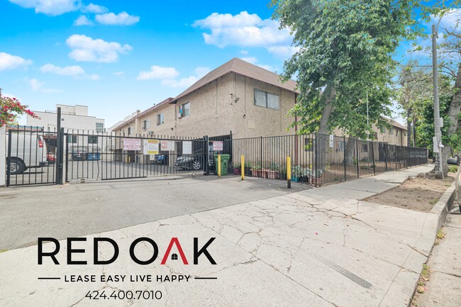 Building Photo - 8828 1/4 Memory Park Ave-