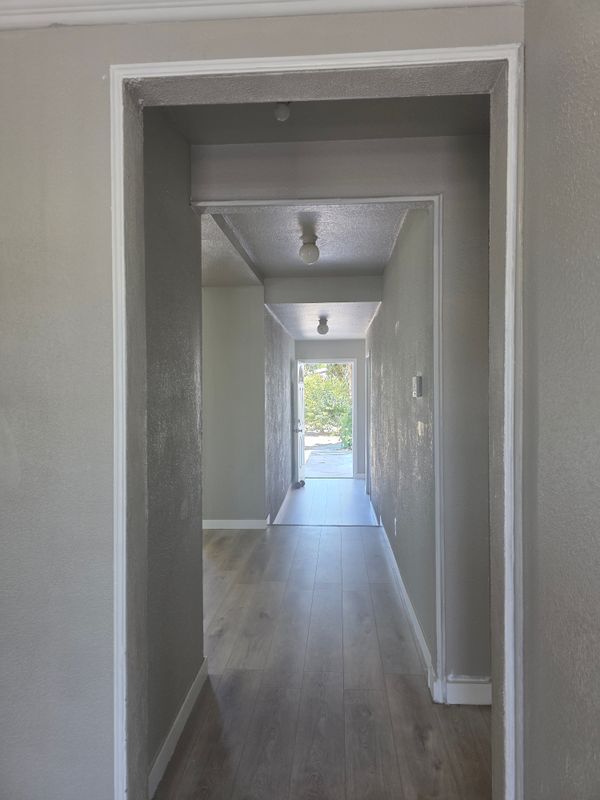 Building Photo - 3509 W Flower Ave