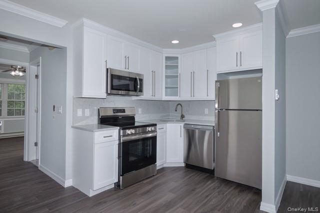 Building Photo - 241 W Main St