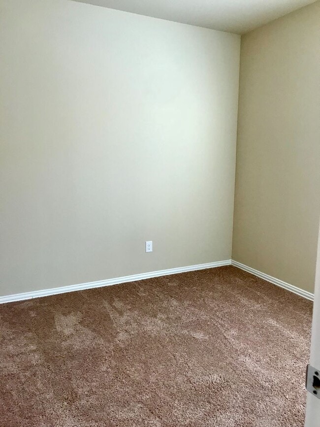 Building Photo - COMING SOON!!  Beautiful Home in Parks Bell