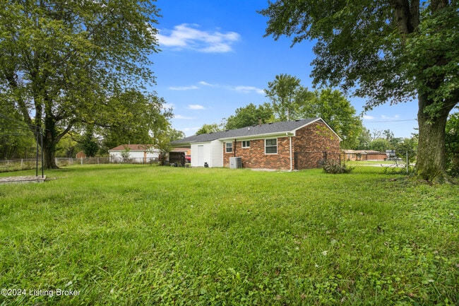 Building Photo - 4810 Guy Dr