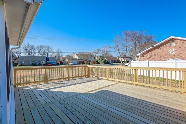 Building Photo - Beautiful for rent home located in central Virginia Beach