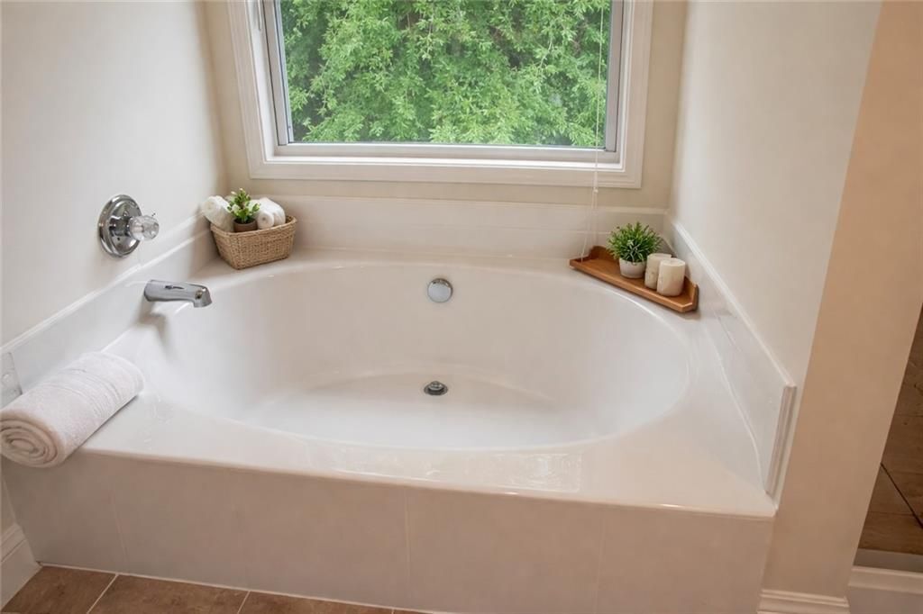 Building Photo - 3426 Big Leaf Ct