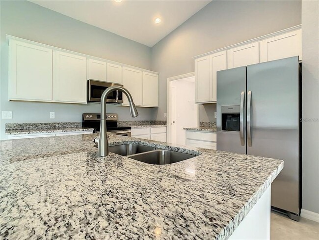 Building Photo - 27307 Tierra Del Fuego Cir
