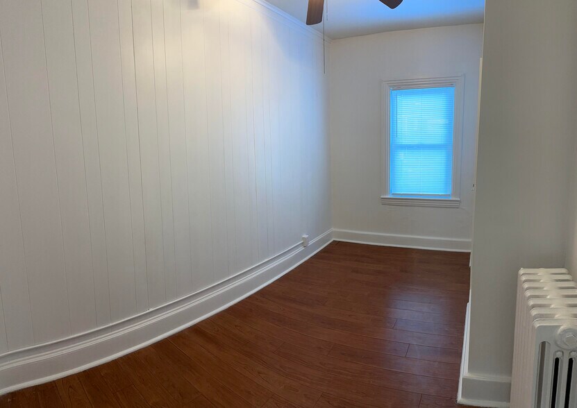 Bedroom 3 - 105 Chambers St