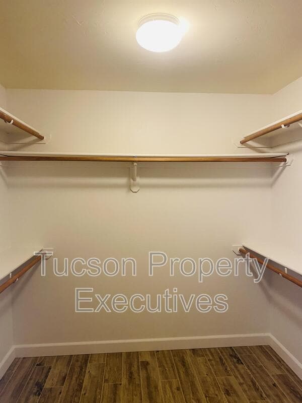 Building Photo - 9599 N Crestone Dr