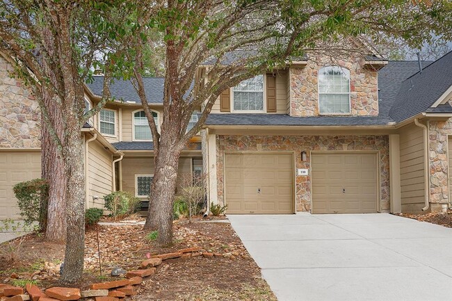 Primary Photo - 110 N Valley Oaks Cir