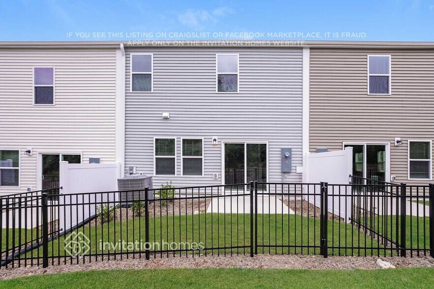 Building Photo - 913 Greenville Wy