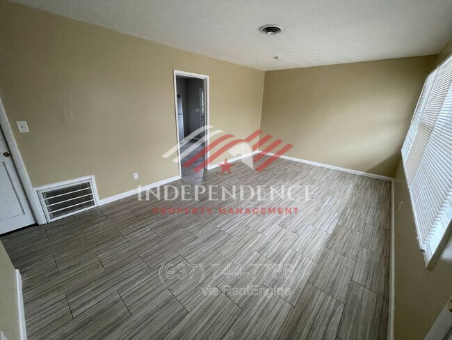 Building Photo - 4381 Marlowe St