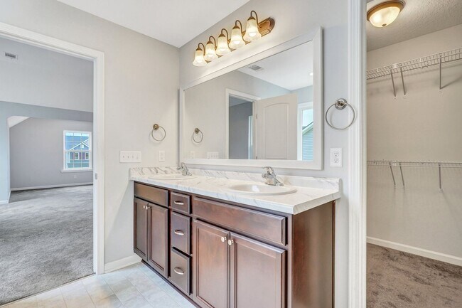 Building Photo - COMING EARLY JUNE 2026! (Pet Friendly)